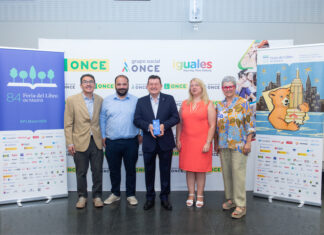 La ONCE recibe el Premio Lealtad por su compromiso con la lectura inclusiva